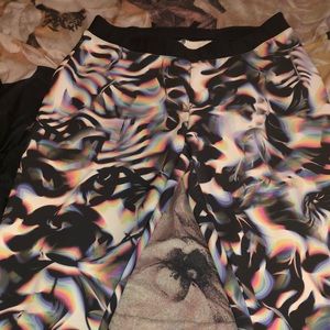 SUPER CUTE AND COLORFUL NIKE WORKOUT LEGGINGS